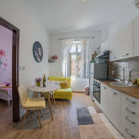 Apartment Ljube *