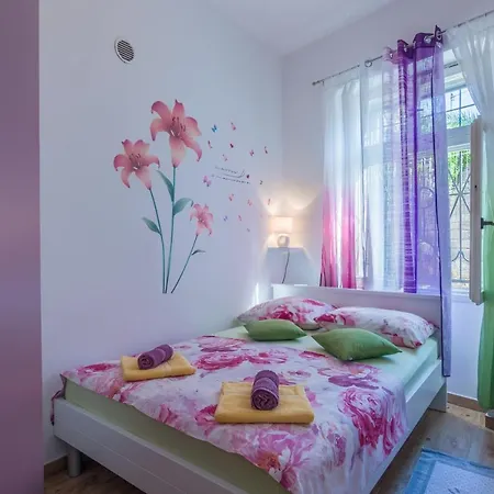 Apartment Ljube