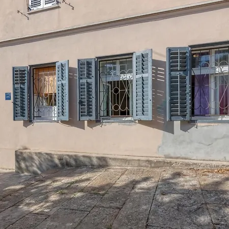 Ljube * Pula