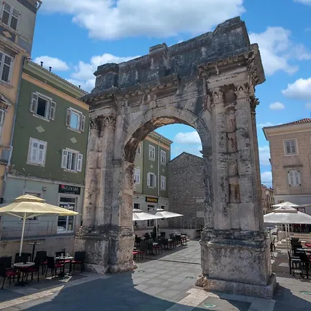 Ljube * Pula
