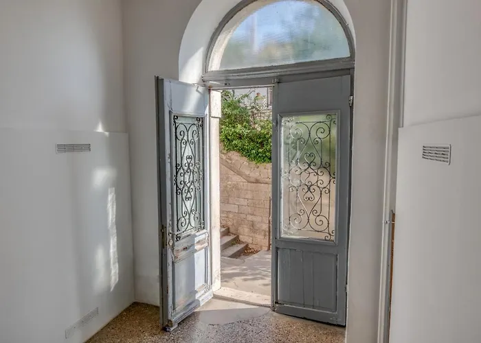 Ljube Apartmán Pula